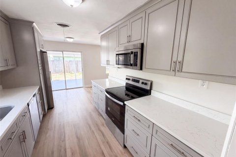 Casa en venta en Merrit Island, Florida, 3 dormitorios, 140.47 m2 № 2306151 - foto 4