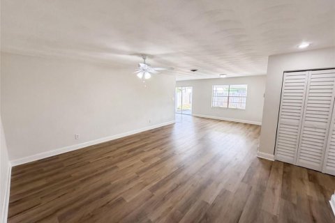 Casa en venta en Merrit Island, Florida, 3 dormitorios, 140.47 m2 № 2306151 - foto 9