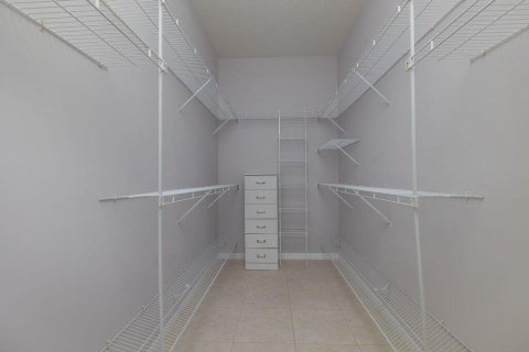 Casa en venta en Port St. Lucie, Florida, 2 dormitorios, 169.08 m2 № 2078312 - foto 10