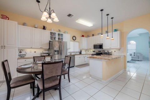Casa en venta en Port St. Lucie, Florida, 2 dormitorios, 169.08 m2 № 2078312 - foto 7