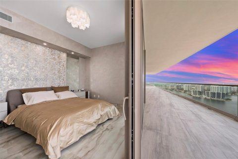 Condo in Sunny Isles Beach, Florida, 2 bedrooms № 2090539 - photo 19