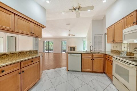 House in Sarasota, Florida 3 bedrooms, 137.96 sq.m. № 1877397 - photo 16
