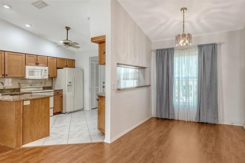 House in Sarasota, Florida 3 bedrooms, 137.96 sq.m. № 1877397 - photo 10