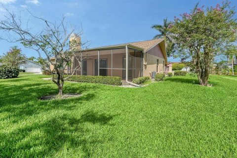 House in Sarasota, Florida 3 bedrooms, 137.96 sq.m. № 1877397 - photo 29