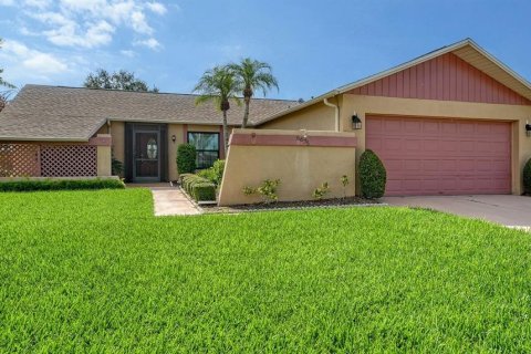 House in Sarasota, Florida 3 bedrooms, 137.96 sq.m. № 1877397 - photo 2