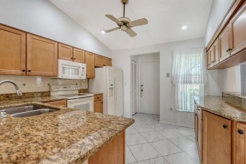 House in Sarasota, Florida 3 bedrooms, 137.96 sq.m. № 1877397 - photo 14