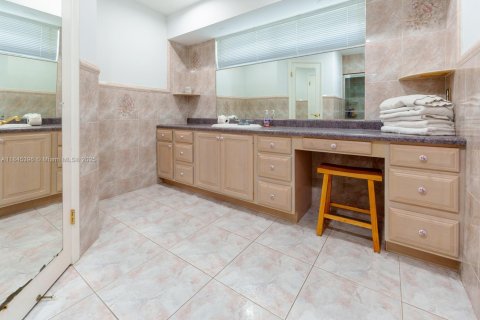 Casa en venta en Hollywood, Florida, 3 dormitorios, 156.26 m2 № 1842537 - foto 13