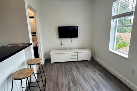 Copropriété à vendre à Miami Beach, Floride: 1 chambre, 34.65 m2 № 1950739 - photo 3