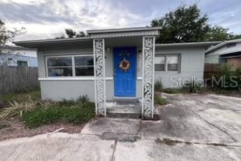 Casa en Saint Petersburg, Florida 3 dormitorios, 181.16 m2 № 2222813