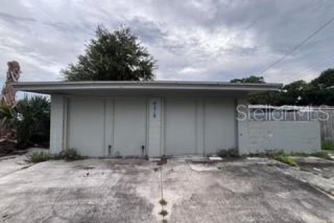 House in Saint Petersburg, Florida 3 bedrooms, 181.16 sq.m. № 2222813 - photo 14