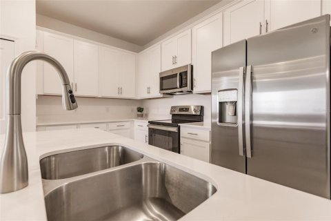 Condo in Punta Gorda, Florida, 3 bedrooms  № 2239049 - photo 15