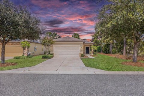 House in Ocala, Florida 2 bedrooms, 119.75 sq.m. № 1907668 - photo 1