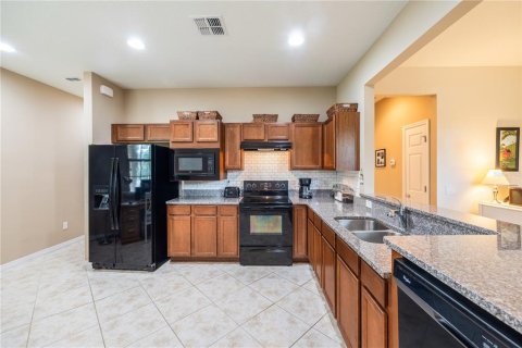 House in Ocala, Florida 2 bedrooms, 119.75 sq.m. № 1907668 - photo 5