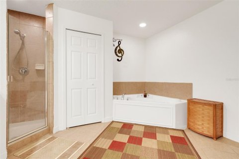 Condo in Orlando, Florida, 3 bedrooms  № 1826119 - photo 21