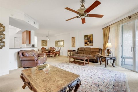 Condo in Orlando, Florida, 3 bedrooms  № 1826119 - photo 12