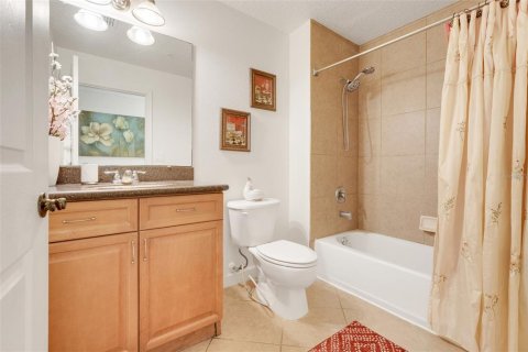 Condo in Orlando, Florida, 3 bedrooms  № 1826119 - photo 24