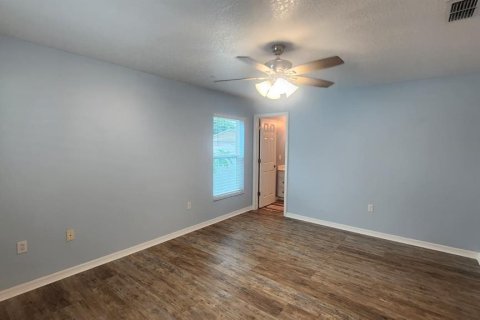 Villa ou maison à louer à Port Richey, Floride: 3 chambres, 118.73 m2 № 2410644 - photo 25