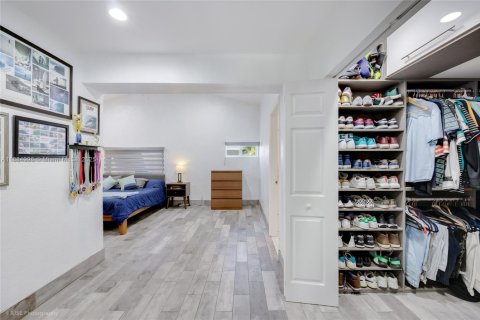 Villa ou maison à vendre à North Miami, Floride: 2 chambres, 110.55 m2 № 1930266 - photo 15