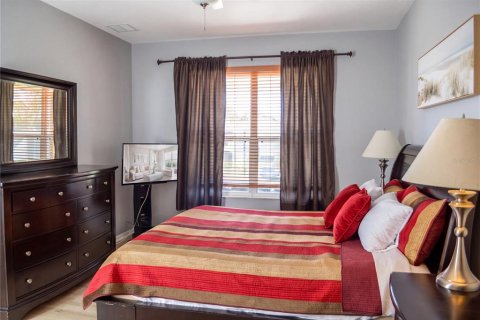 Villa ou maison à vendre à Davenport, Floride: 6 chambres, 257.43 m2 № 2424256 - photo 8