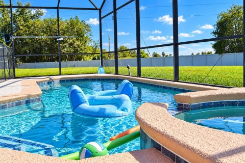 Villa ou maison à vendre à Davenport, Floride: 6 chambres, 257.43 m2 № 2424256 - photo 29