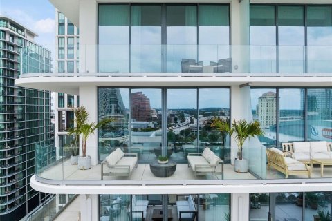 Condominio en alquiler en Tampa, Florida, 2 dormitorios, 173.54 m2 № 1564892 - foto 5