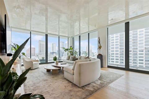 Condominio en alquiler en Tampa, Florida, 2 dormitorios, 173.54 m2 № 1564892 - foto 19