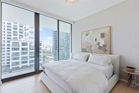 Condominio en alquiler en Tampa, Florida, 2 dormitorios, 173.54 m2 № 1564892 - foto 8