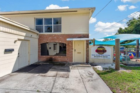 Propiedad comercial en venta en Tampa, Florida, 370.77 m2 № 2418506 - foto 4