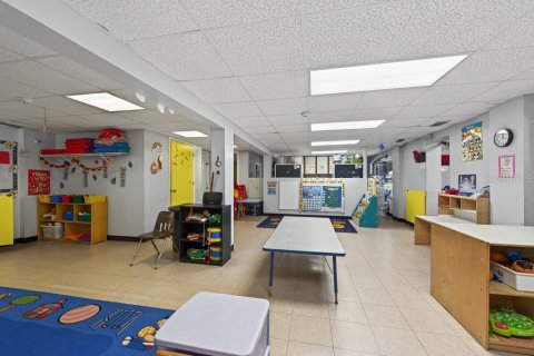 Propiedad comercial en venta en Tampa, Florida, 370.77 m2 № 2418506 - foto 16