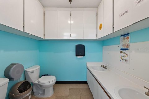 Propiedad comercial en venta en Tampa, Florida, 370.77 m2 № 2418506 - foto 27