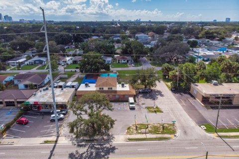 Propiedad comercial en venta en Tampa, Florida, 370.77 m2 № 2418506 - foto 2