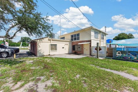 Propiedad comercial en venta en Tampa, Florida, 370.77 m2 № 2418506 - foto 28