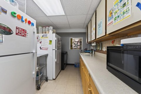 Propiedad comercial en venta en Tampa, Florida, 370.77 m2 № 2418506 - foto 17