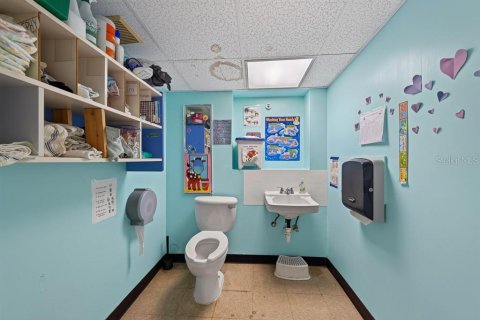 Propiedad comercial en venta en Tampa, Florida, 370.77 m2 № 2418506 - foto 21