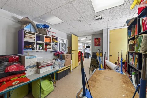 Propiedad comercial en venta en Tampa, Florida, 370.77 m2 № 2418506 - foto 20