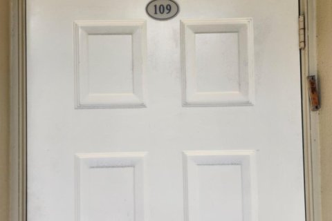 Condominio en alquiler en Pompano Beach, Florida, 3 dormitorios, 158.86 m2 № 1132743 - foto 1