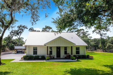 House in Haines City, Florida 3 bedrooms, 179.86 sq.m. № 2345586 - photo 3
