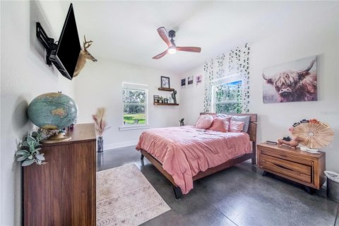 House in Haines City, Florida 3 bedrooms, 179.86 sq.m. № 2345586 - photo 27