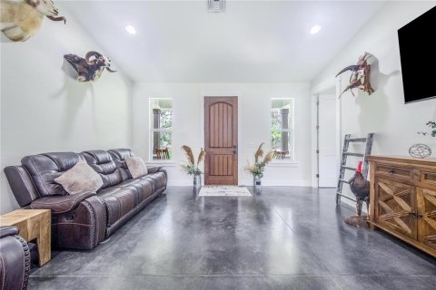 House in Haines City, Florida 3 bedrooms, 179.86 sq.m. № 2345586 - photo 8
