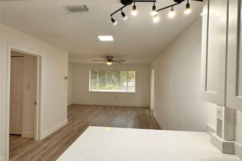House in Ocala, Florida 3 bedrooms, 96.71 sq.m. № 1769087 - photo 17
