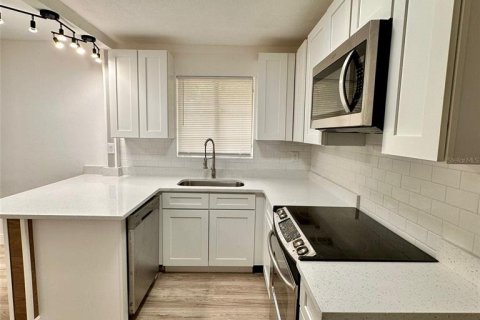 House in Ocala, Florida 3 bedrooms, 96.71 sq.m. № 1769087 - photo 21