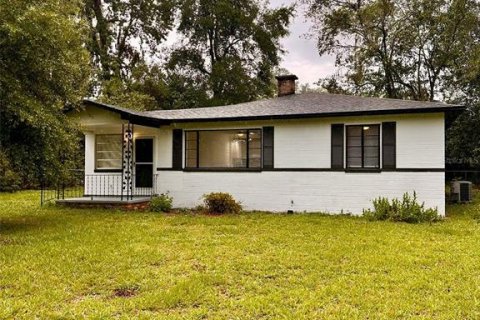 House in Ocala, Florida 3 bedrooms, 96.71 sq.m. № 1769087 - photo 1