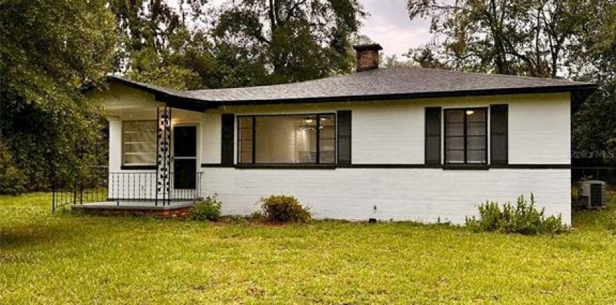 House in Ocala, Florida 3 bedrooms, 96.71 sq.m. № 1769087
