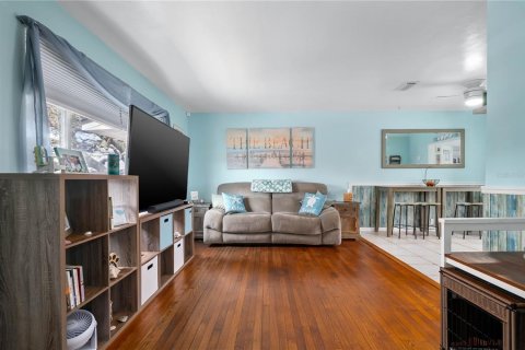 House in Daytona Beach, Florida 2 bedrooms, 125.98 sq.m. № 1751917 - photo 6