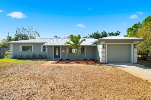 Villa ou maison à Saint Petersburg, Floride 3 chambres, 131.09 m2 № 2111651