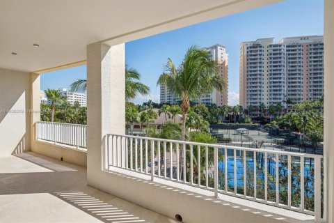 Condo in Key Biscayne, Florida, 2 bedrooms  № 1971275 - photo 4