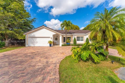 Villa ou maison à Miami, Floride 4 chambres, 164.99 m2 № 2086891
