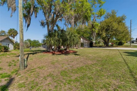 House in Zephyrhills, Florida 4 bedrooms, 205.04 sq.m. № 2217996 - photo 3