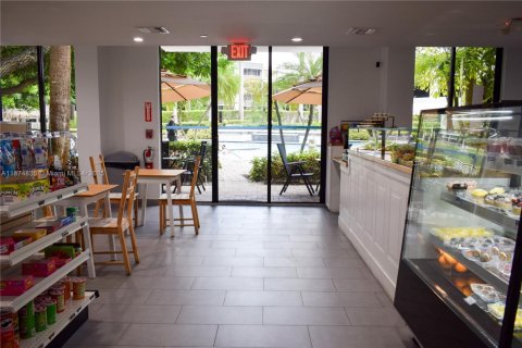 Copropriété à vendre à Aventura, Floride: 2 chambres, 98.66 m2 № 1925942 - photo 23