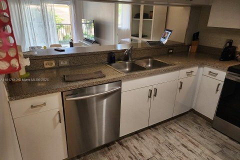 Copropriété à vendre à Hollywood, Floride: 2 chambres, 80.55 m2 № 1979762 - photo 4